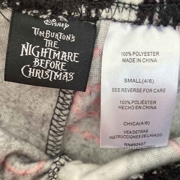 The Nightmare Before Christmas Pajama Pants. Size Small (4/6) - Picture 2 of 7